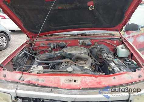 1993 Dodge Dakota z USA, uszkodzony, nr VIN 1B7FL26X2PS119426